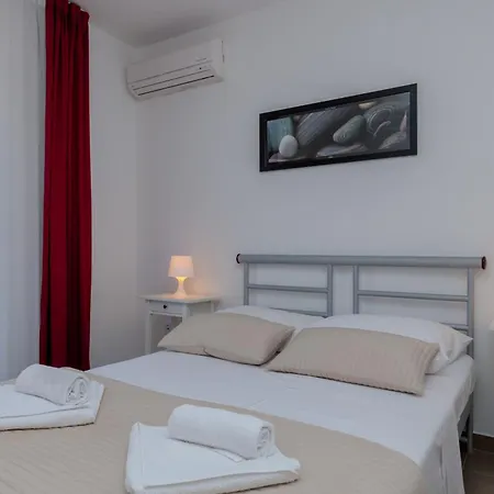 Apartment Livia *