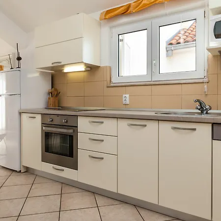 Apartment Livia *