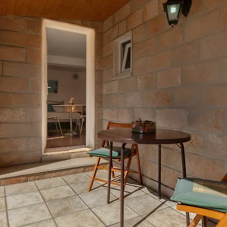 Apartment Livia *